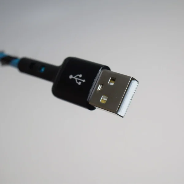 نمای نزدیک سوکت فلزی USB Type-A کابل کینگ استار K120i