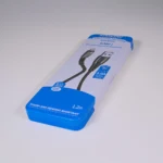 بسته‌بندی کابل لایتنینگ کینگ استار K360i با جعبه فلزی روی سطح سفید